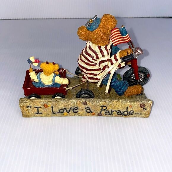 Boyds Bears & Friends Ross With Betsy Everybody Loves A Parade 2001 Style#227809 - Picture 4 of 9